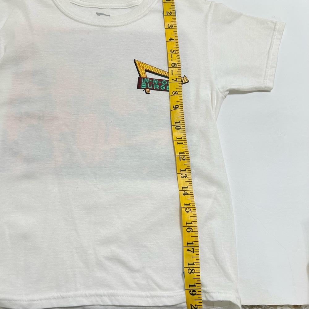 In-N-Out T-Shirt youth size XS. White - Picture 6 of 7